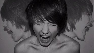 围观王宝强爆粗口 | 谈愤怒